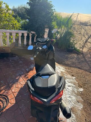 Yamaha XMAX 125