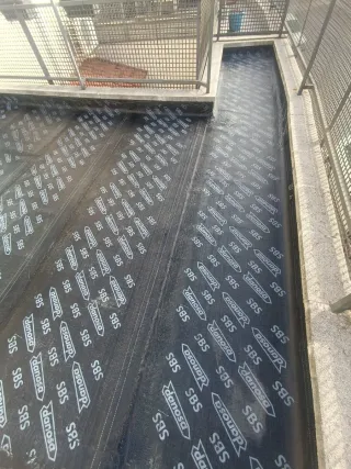 Servicio de impermeabilización (tela asfaltica)