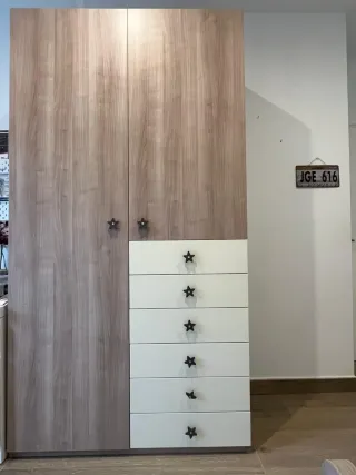 Armario de madera 2 colores