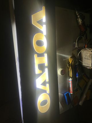 Cartel Volvo Azul