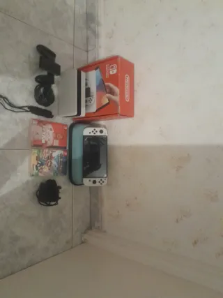 Nintendo Switch OLED Blanca y Negra