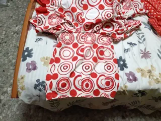 Trajes de flamenca verdes y rojos