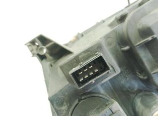 8113002150 faro toyota corolla 2.0 d-4d 23026759