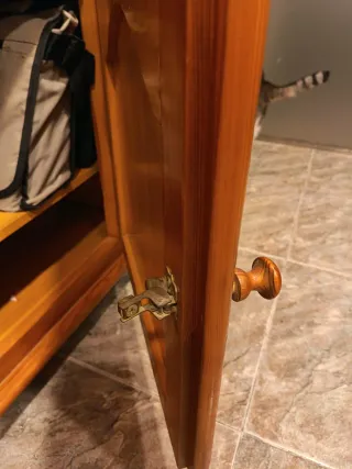 Armadio in legno massello