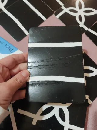 Un Juego de Hervé Tullet - Kókinos