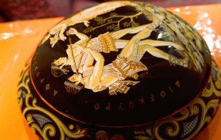 Cajita joyero estilo griego con dorados