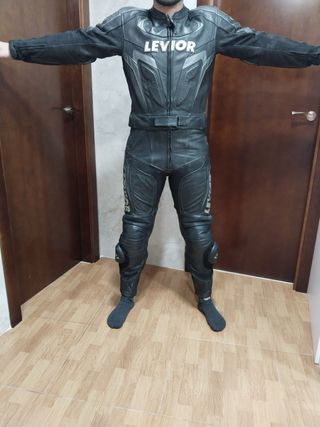 Mono de moto LEVIOR seminuevo