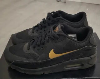 Nike Air Max 90 Ultra 2.0 Essential, talla 38,5