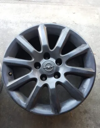 4 Llantas Opel 16 5 Tornillos