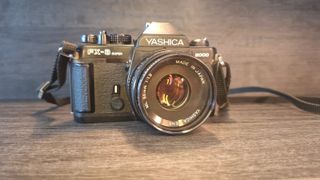 Cámara Yashica FX-3 SUPER 2000 Analógica