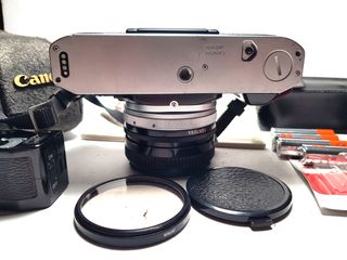 Canon AE-1 Program + Lente FD f=50mm/1:1.8+ extras