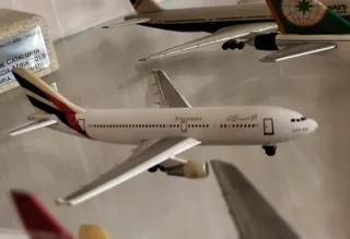 A310 Emirates 1/500 Herpa