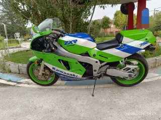 Kawasaki zxr 750 h2