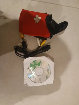 cámara Fujifilm f10 con funda Lowepro waterproof