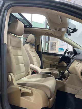 Volkswagen Touran 2011