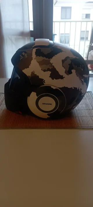 Casco Shark camouflage