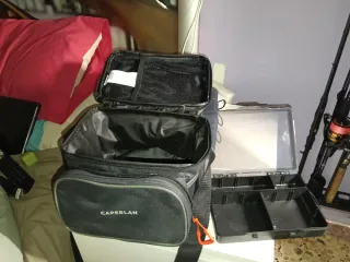 Mochila de pesca y cajas de señuelos 8L