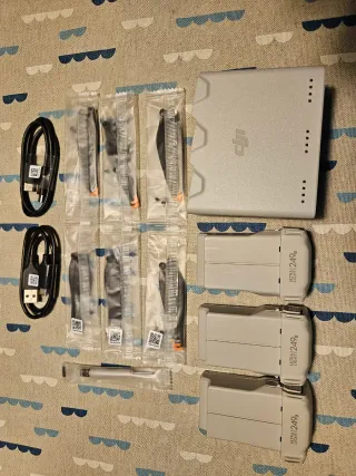 DJI Mini 4 Pro Fly More Combo