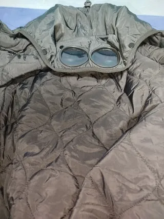 Chaqueta CP Company gris invierno