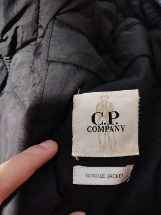 Chaqueta CP Company gris invierno