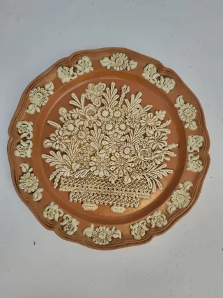 Plato decorativo floral