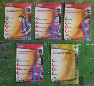 (010) Lote de 17 Cromos de la S.D Huesca 2011-2012