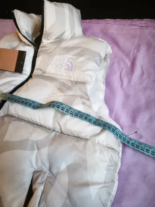 Chaleco The North Face gris y blanco