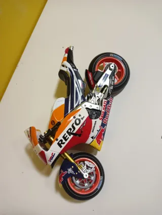 Lote Motos y Coche F1 Juguete