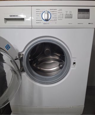 Lavadora SIEMENS 8kg 1200 rpm
