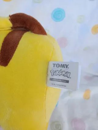 Pokemon peluche grande do pokémon Pikachu da tomy