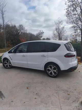 Ford S-MAX 2009
