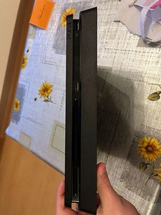 PS4 Slim 1TB Spider-Man Edición Limitada