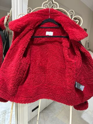 Chaqueta Mouton Sandro estilo aviador