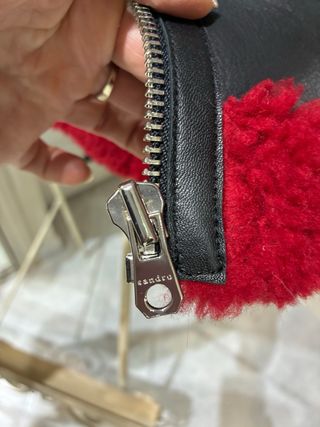 Chaqueta Mouton Sandro estilo aviador