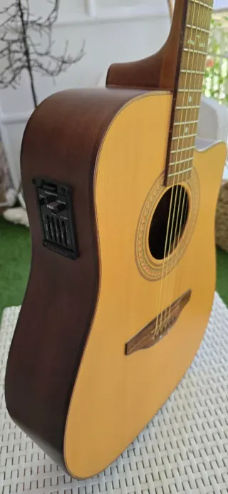 Guitarra Electroacústica