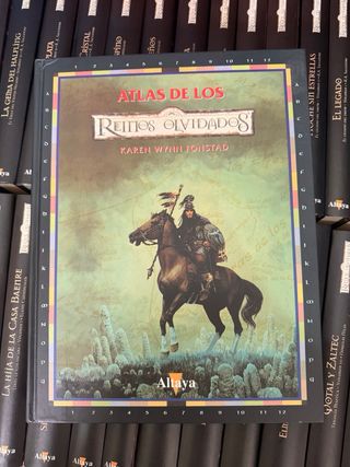 30 libros Reinos Olvidados + Atlas + Historia