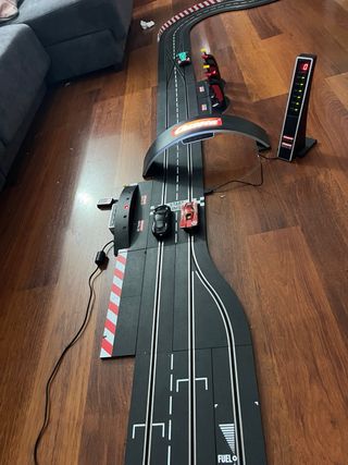 Escalextric: 32 rectas y 20 curvas.