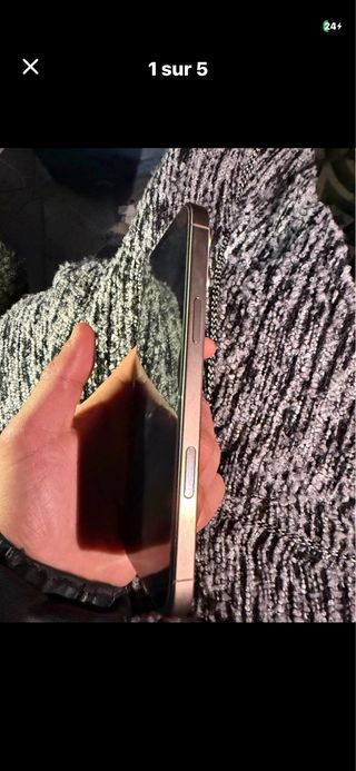 iPhone 16 Pro Max Dorado/Rosa