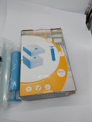 VOUNOT Bolsas de Almacenaje al Vacío 10 Unidades, Juego de 9 Bolsas de Compresión y 1 Bomba Manual, Ahorro Espacio, para Guarda