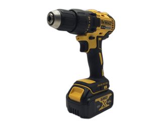 taladro a bateria dewalt dcd777