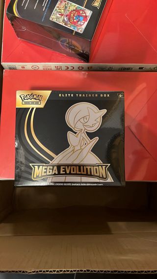 Pokemon Mega Evolution Gardevoir ETB