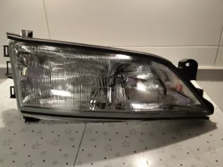 Faro derecho Opel Vectra B Valeo