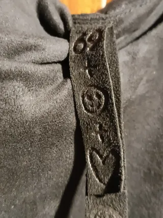 Abito Desigual nero e multicolor