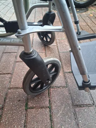 Silla de ruedas plegable invacare