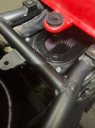 Moto Kawasaki Z 750 Roja y Blanca