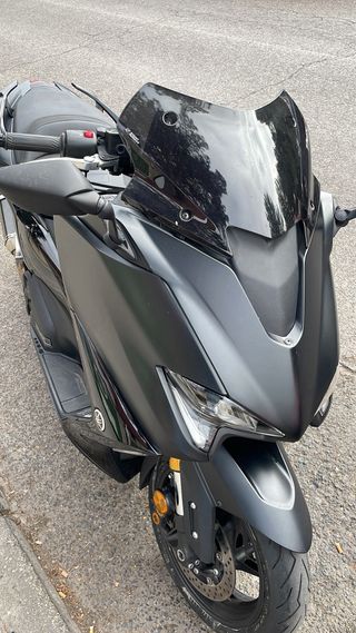Moto Yamaha TMAX Negra Mate 2020 ,11000km ,