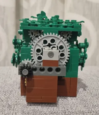 Lego Homer Simpson saliendo de setos