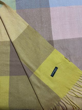 Manta fina cuadros cashmere SIN ESTRENAR 130x130