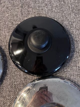 Coperchi in acciaio e plastica