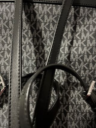 Mochila Michael Kors Negra Nueva Con Etiquetas